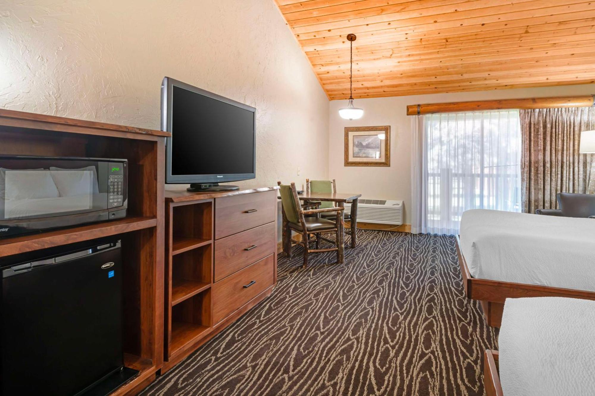 Best Western Ponderosa Lodge Sisters Esterno foto