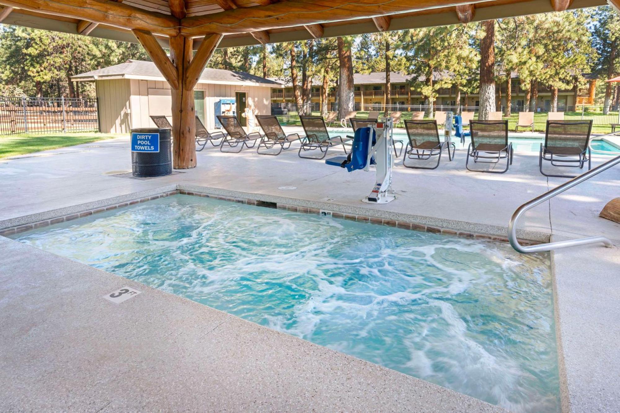 Best Western Ponderosa Lodge Sisters Esterno foto